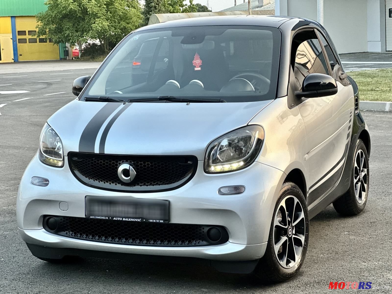 2015' Smart Fortwo 0.9 Turbo Limited photo #2