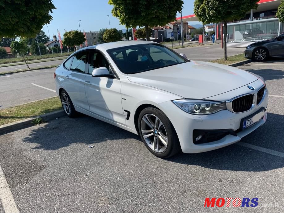 2014' BMW Serija 3 318 D photo #2