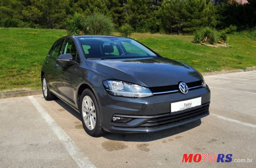 2017' Volkswagen Golf VII 1,6 Tdi Bmt photo #1