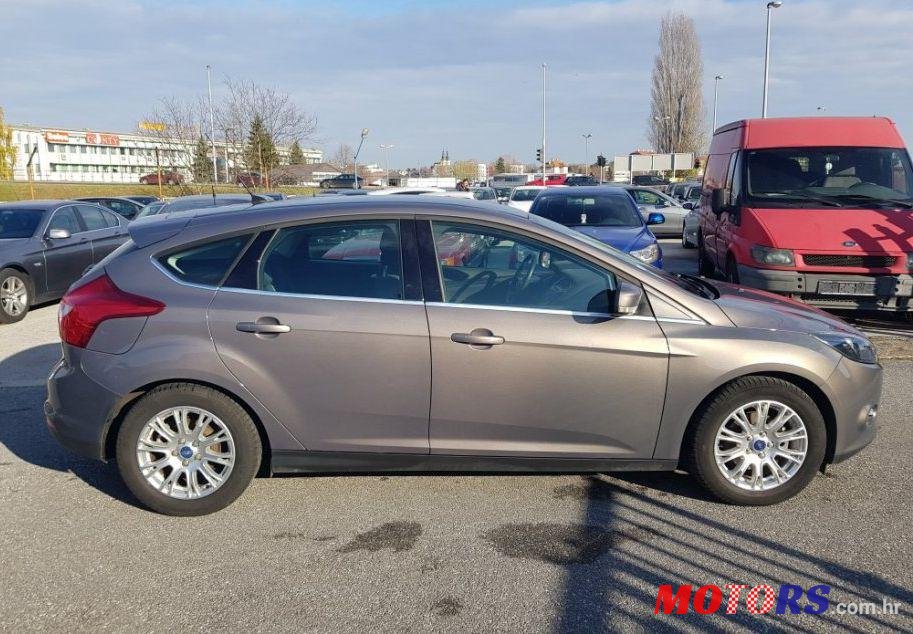 2011' Ford Focus 1,6 photo #2