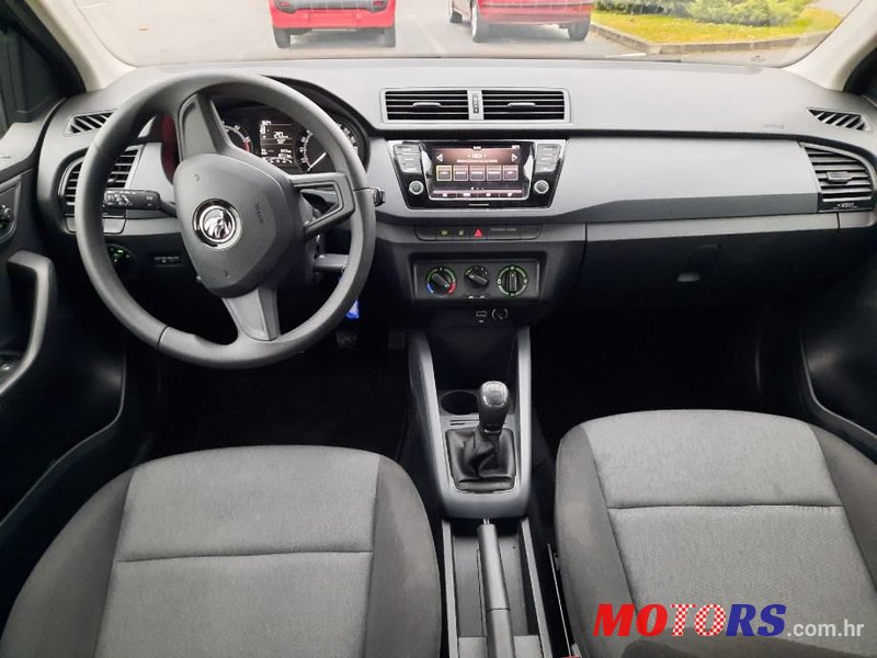 2019' Skoda Fabia 1,0 photo #4