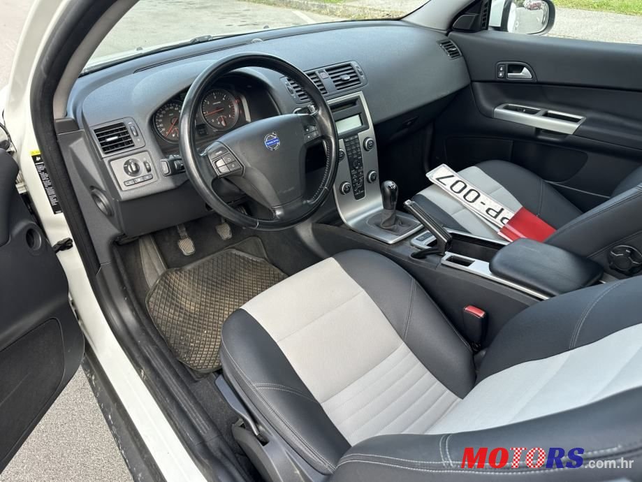 2009' Volvo C30 1,6 D photo #4