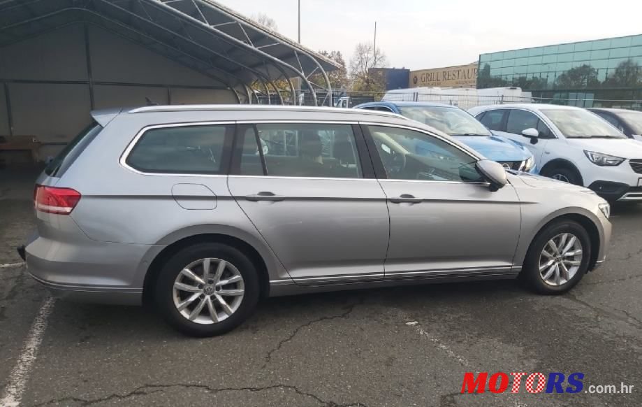 2018' Volkswagen Passat Variant photo #5