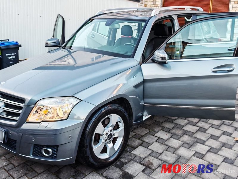 2009' Mercedes-Benz GLK 220 Cdi 4Matic photo #5
