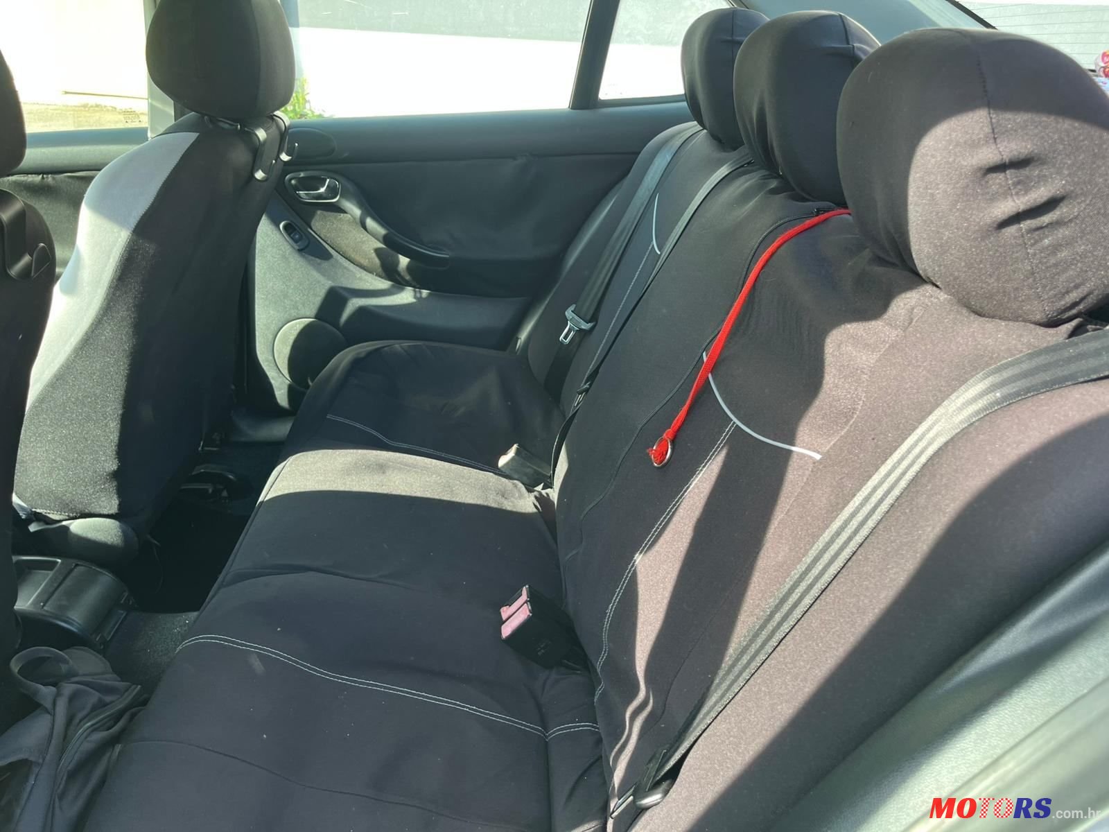 2003' SEAT Toledo 1,9 Tdi Sport photo #5