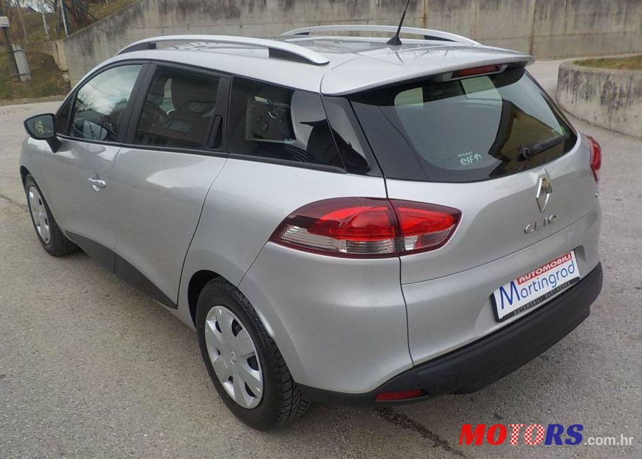 2013' Renault Clio photo #2