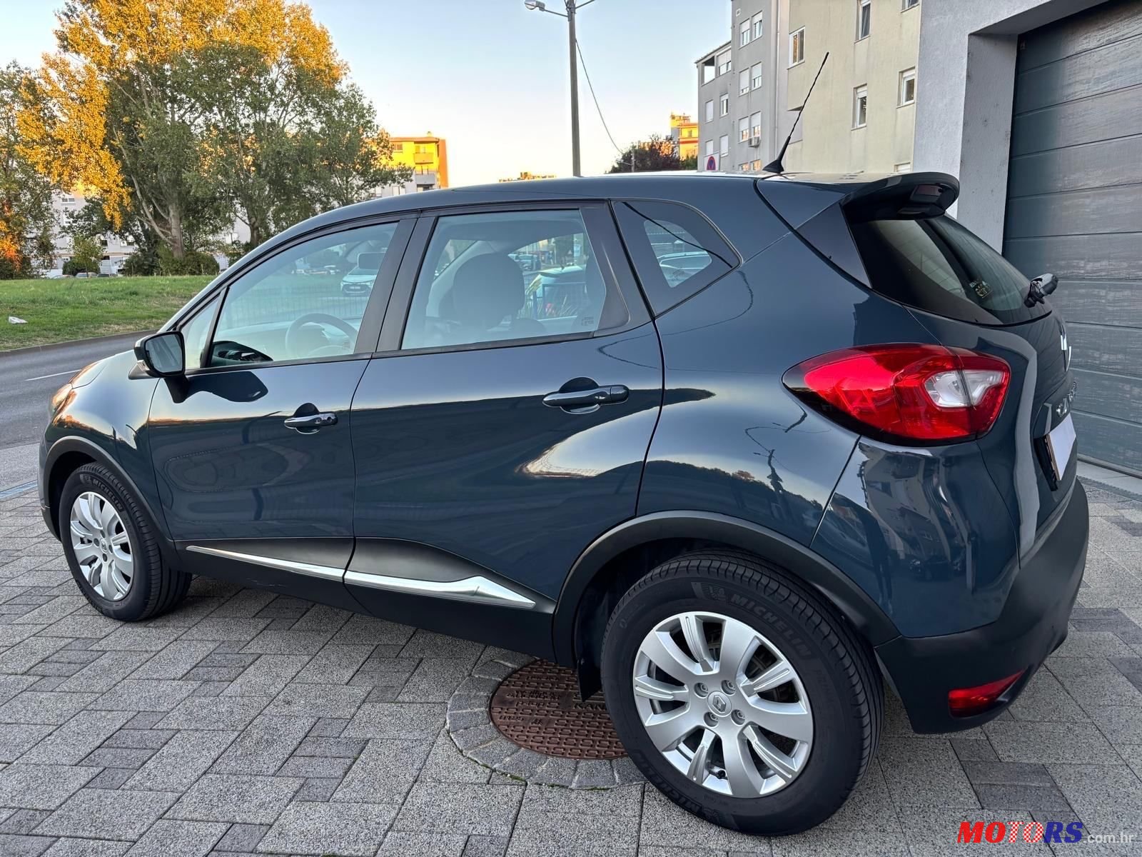 2014' Renault Captur Tce 90 photo #6