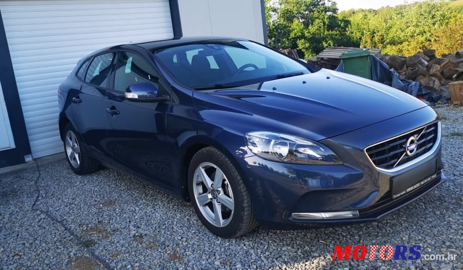 2014' Volvo V40 D2 88G. photo #2