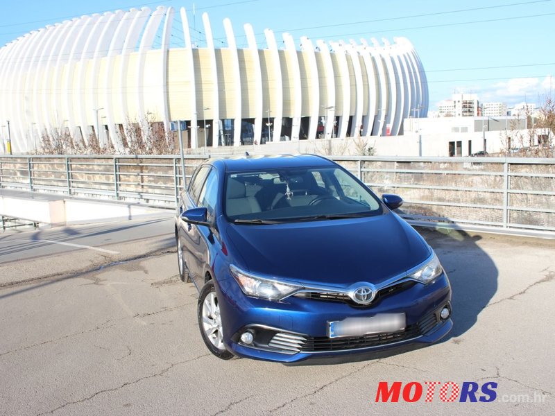 2017' Toyota Auris 1,4 photo #1