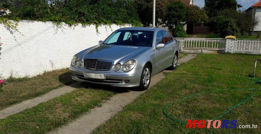 2002' Mercedes-Benz E-Klasa photo #1