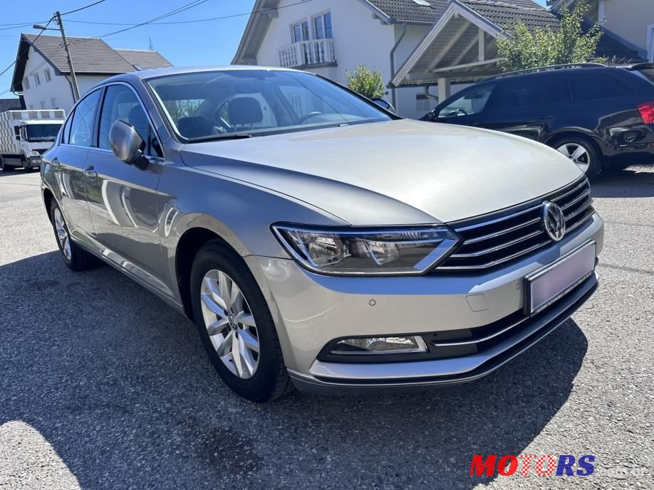 2015' Volkswagen Passat photo #1