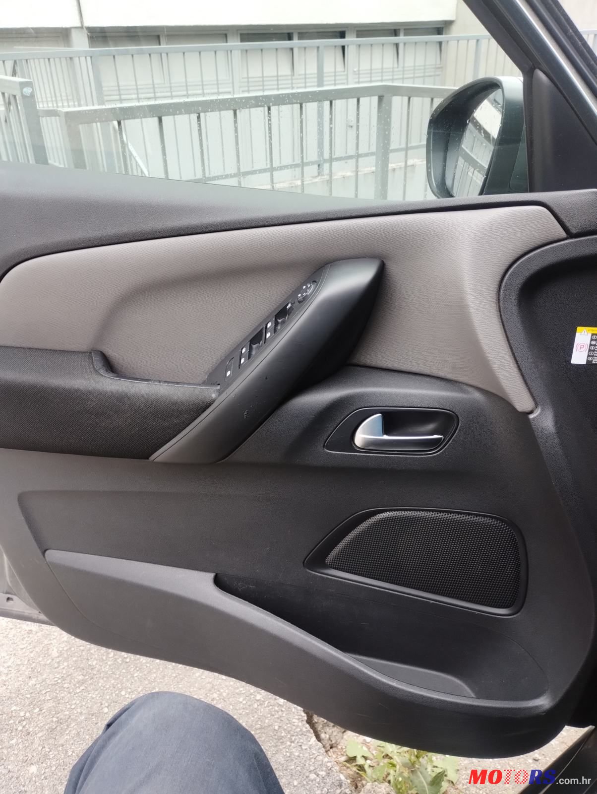 2016' Citroen C4 Picasso Bluehdi 100 photo #4