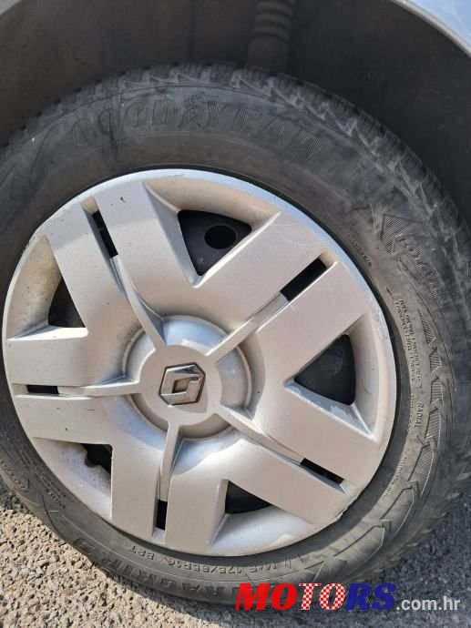 2004' Renault Clio 1,5 Dci photo #3