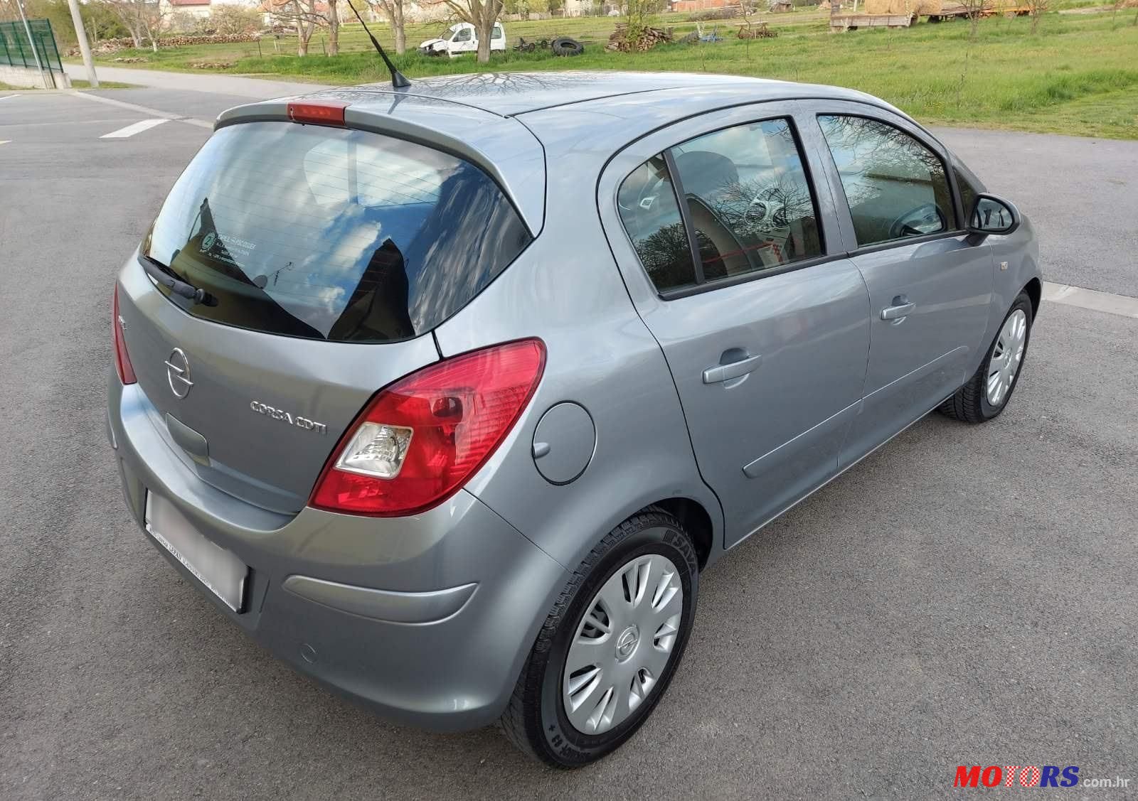 2006' Opel Corsa 1,3 Cdti photo #5