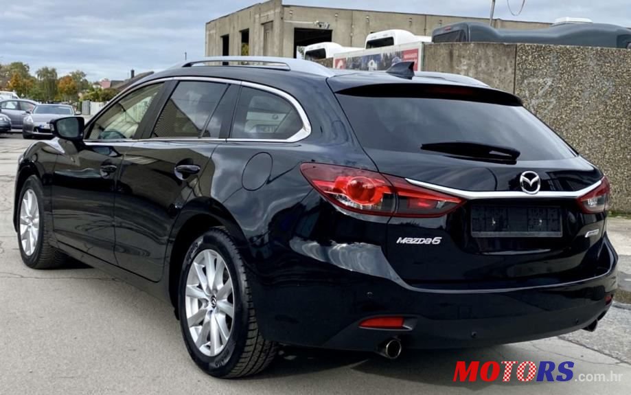 2014' Mazda 6 Sport Combi photo #6