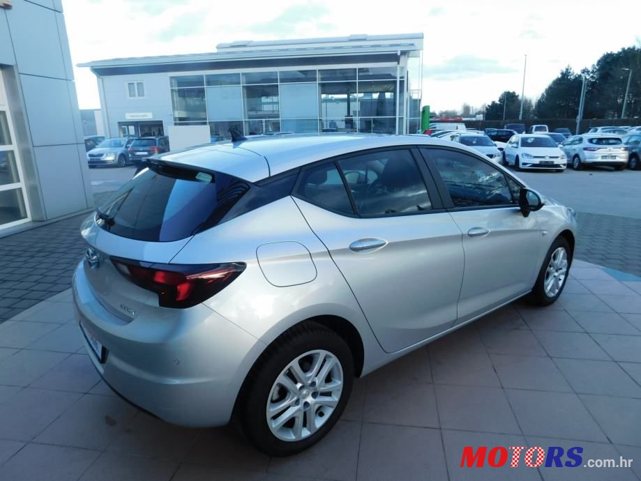 2016' Opel Astra 1.6 Cdti photo #3