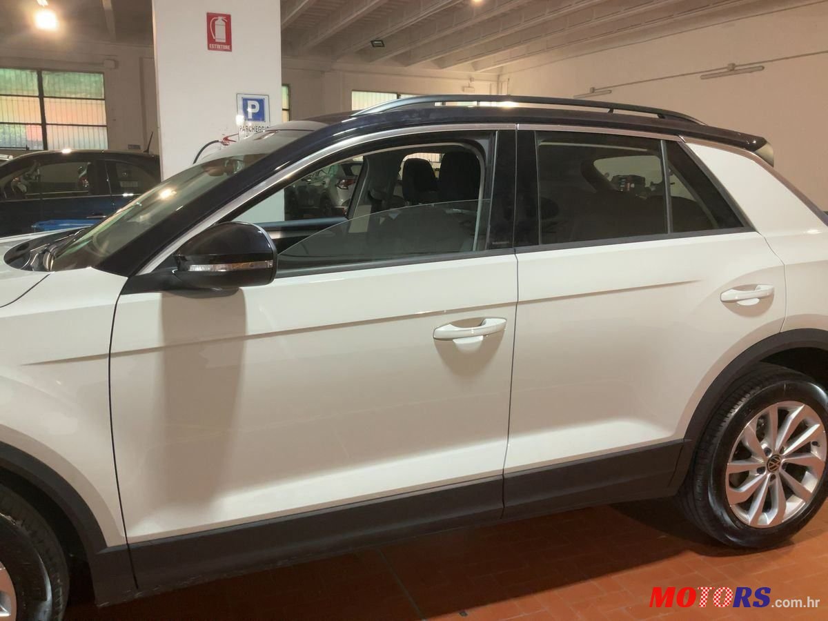 2022' Volkswagen T-Roc 1,5 Tsi photo #6
