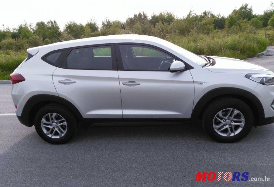 2016' Hyundai Tucson 1,6 photo #1