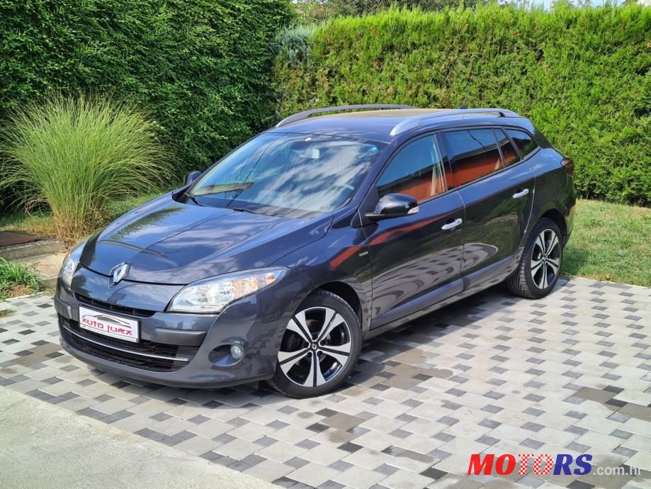 2012' Renault Megane Grandtour photo #1