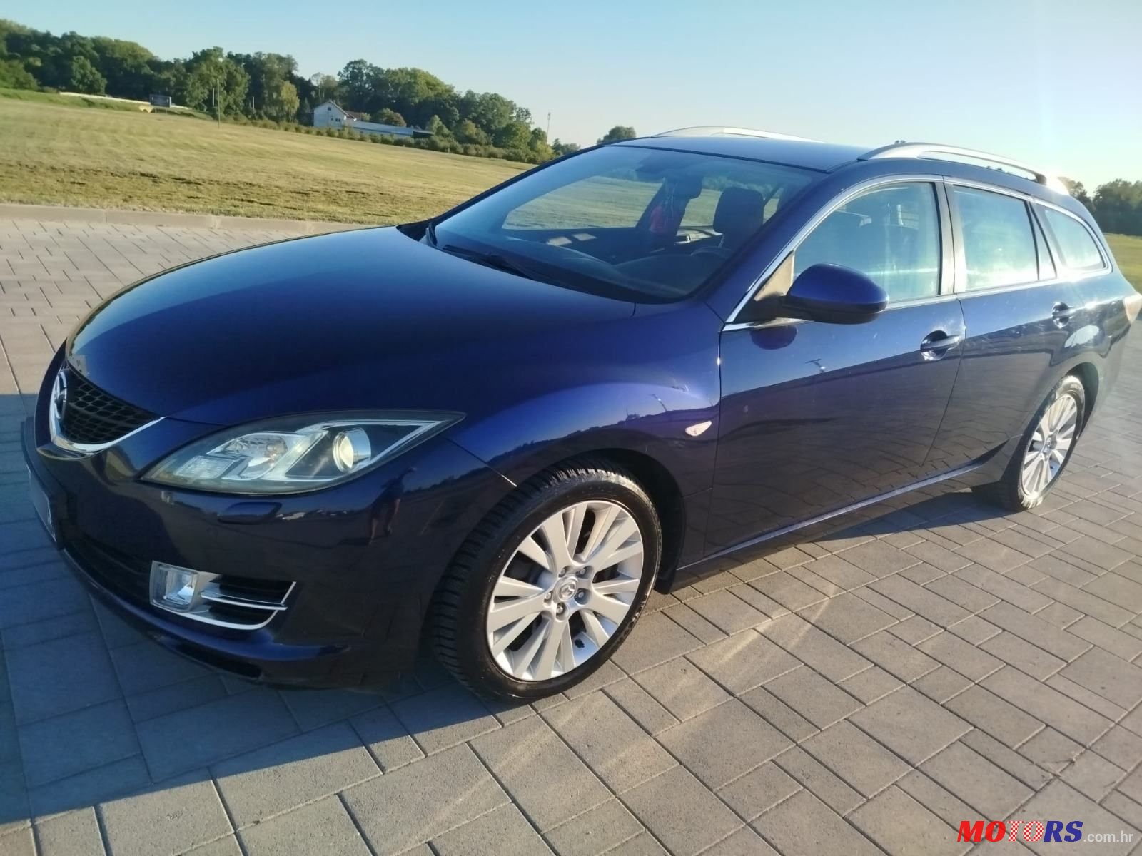 2008' Mazda 6 Sport Combi photo #1