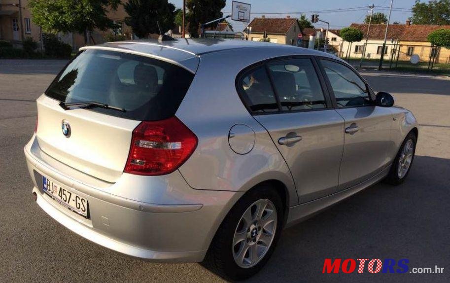 2009' BMW Serija 1 118D photo #1