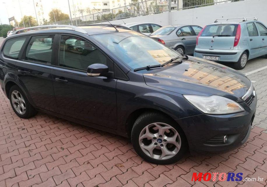 2010' Ford Focus Karavan 1,6 photo #1