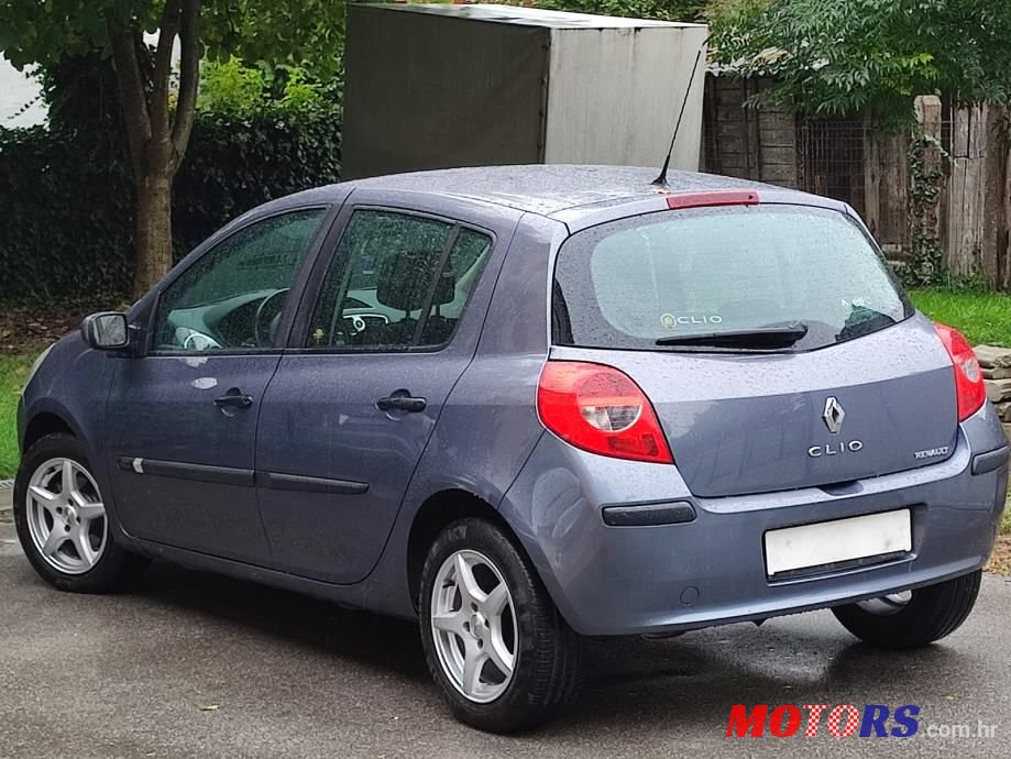 2007' Renault Clio 1,5 Dci photo #2