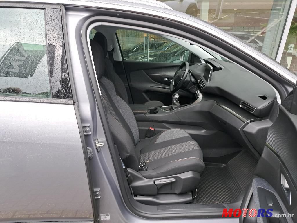 2019' Peugeot 5008 photo #4