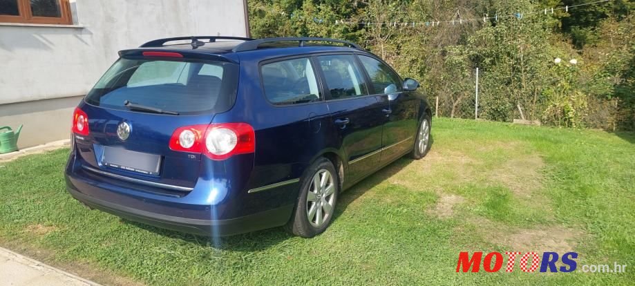 2009' Volkswagen Passat Variant photo #6