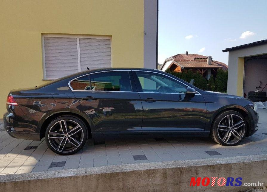 2015' Volkswagen Passat 2,0 Tdi Bmt photo #2