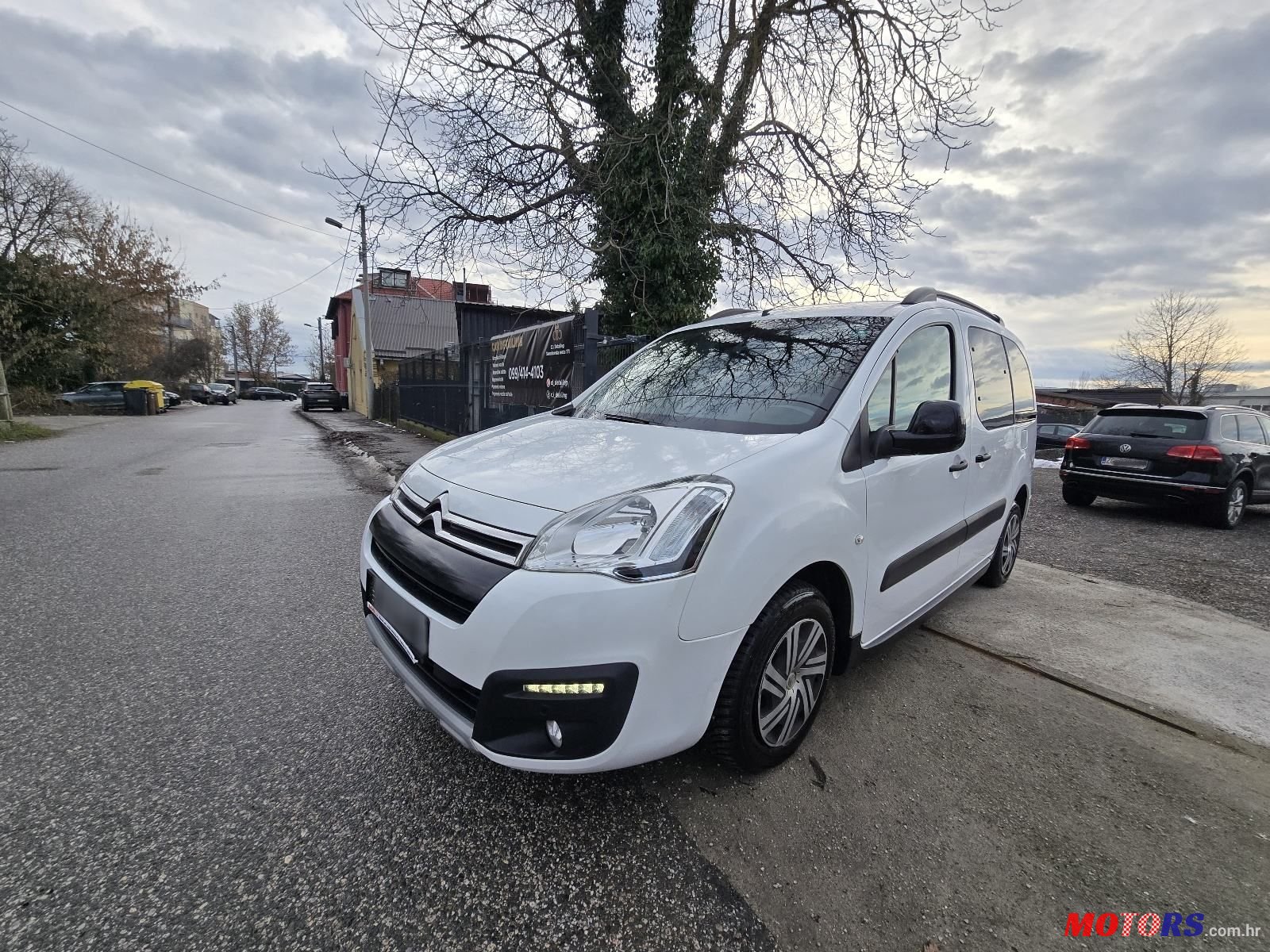 2015' Citroen Berlingo Bluehdi photo #3