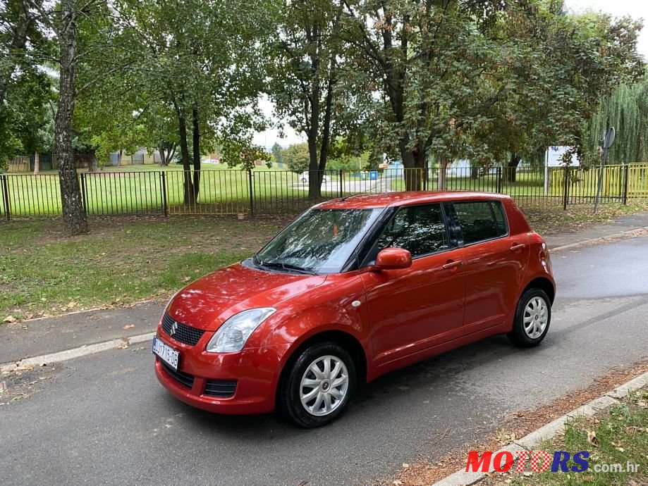 2010' Suzuki Swift 1,3 Glx photo #3