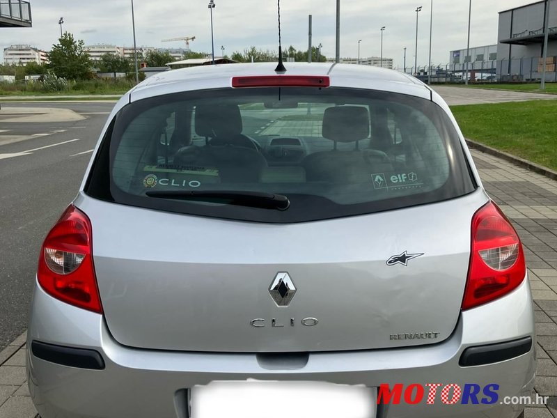 2006' Renault Clio 1,2 16V photo #4