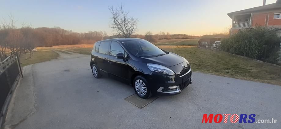2013' Renault Scenic 1,5 Dci Edc photo #3
