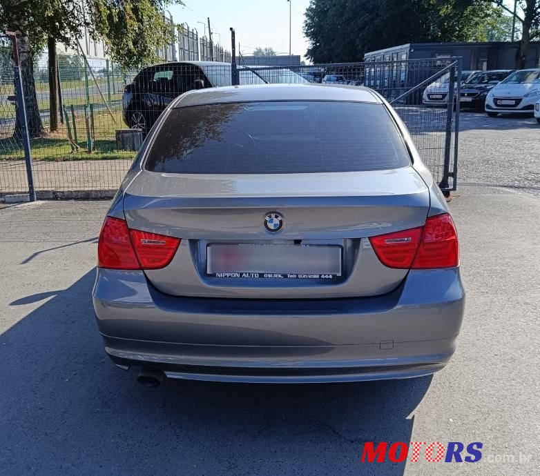 2011' BMW Serija 3 316D photo #5