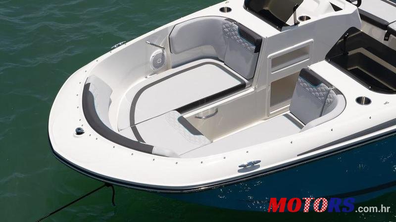 2021' Bayliner M17 2022 photo #3