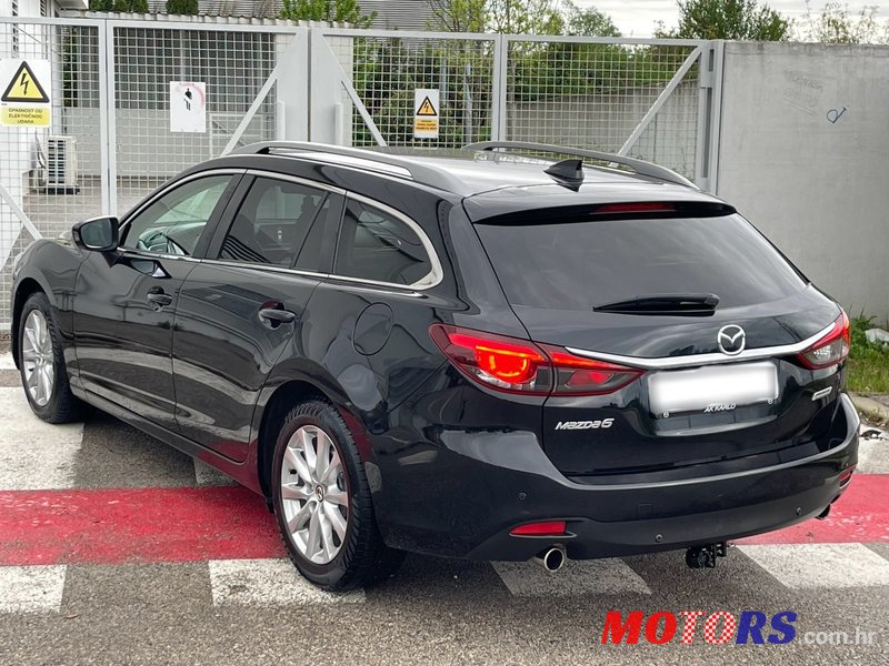 2015' Mazda 6 Sport Combi photo #4