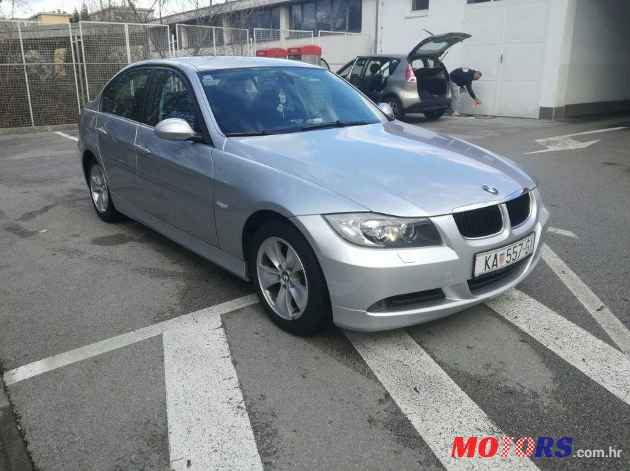 2008' BMW 3 Series 318D photo #1