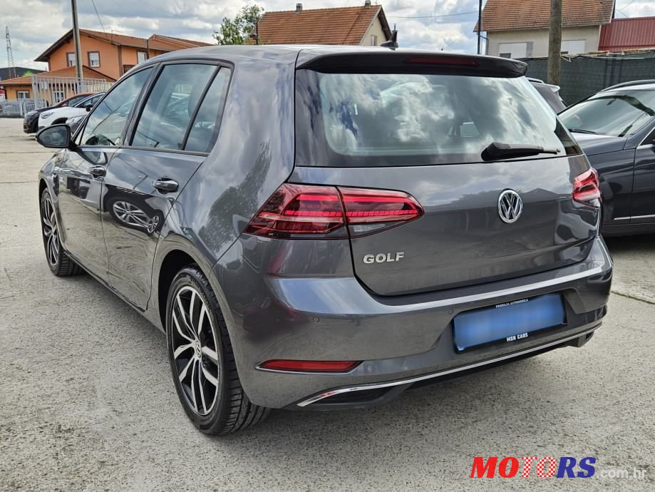 2020' Volkswagen Golf VII 1.6 Tdi photo #5