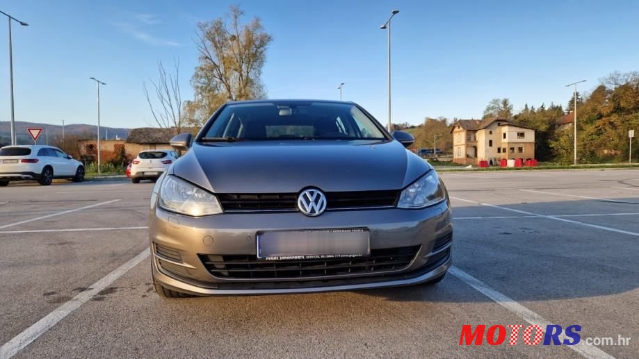 2015' Volkswagen Golf 7 1,6 Tdi Bmt photo #3