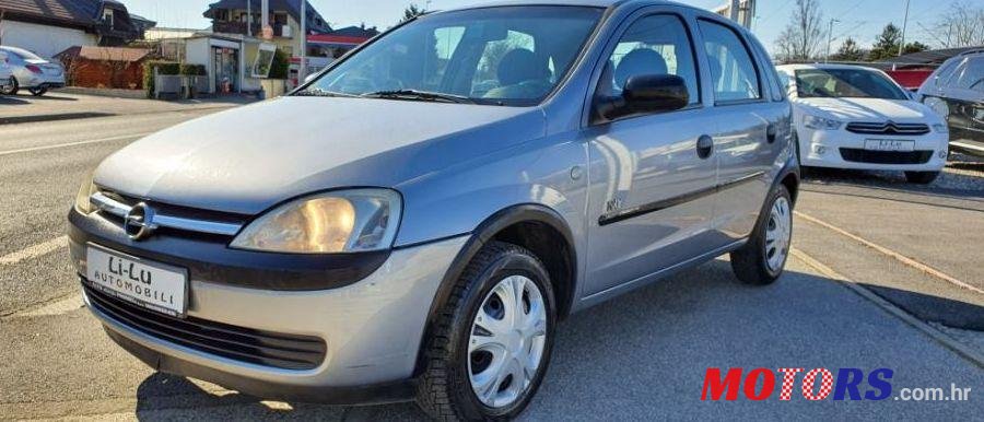 2002' Opel Corsa 1.0 12 V photo #1