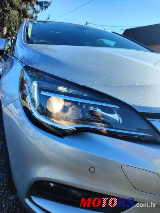 2018' Opel Astra Karavan photo #3