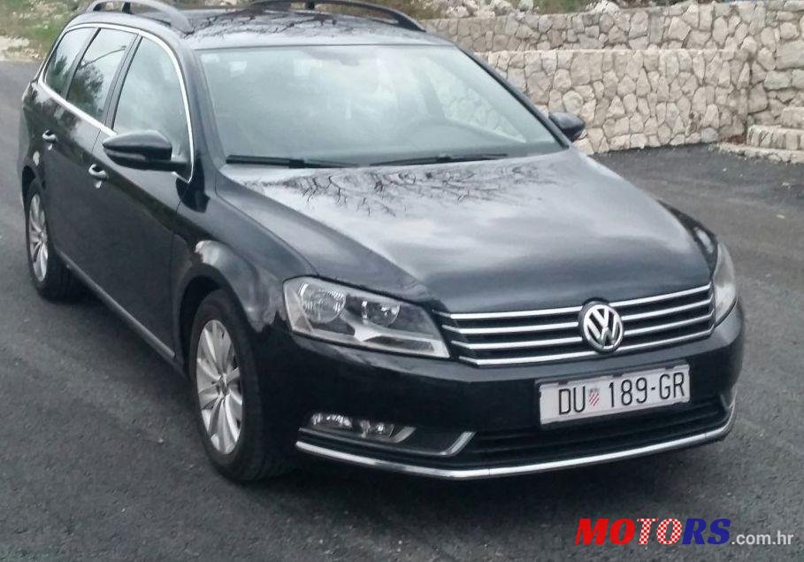 2012' Volkswagen Passat Variant 2,0 Tdi photo #1
