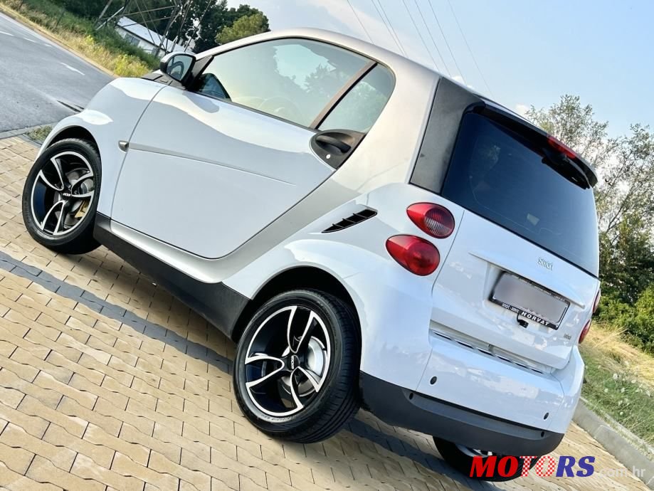 2009' Smart Fortwo 1.0 photo #2