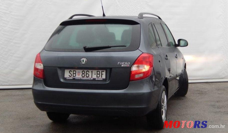 2009' Skoda Fabia Combi 1,2 Ambiente photo #1