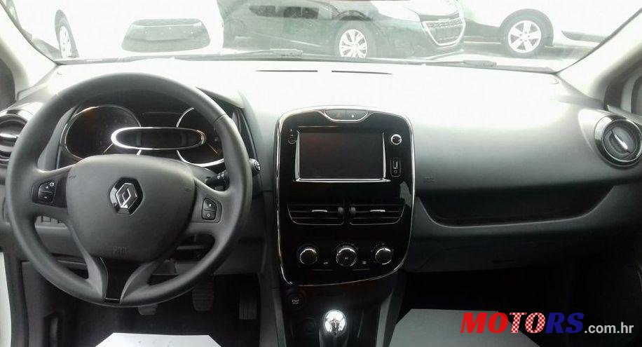 2014' Renault Clio Dci 75 photo #2