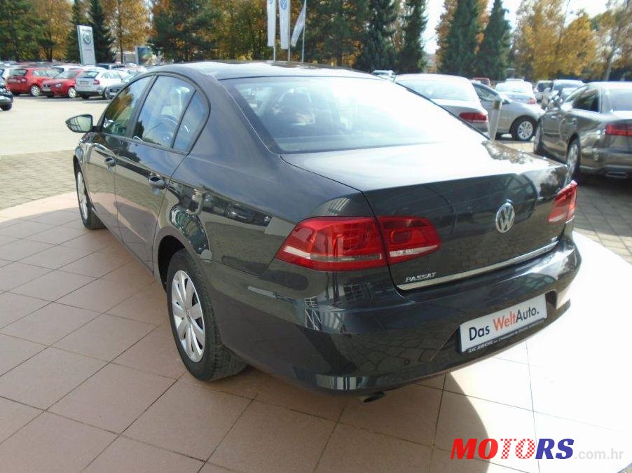 2011' Volkswagen Passat 1,6 Tdi photo #2