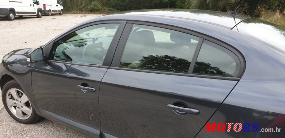 2010' Renault Fluence 1,6 16V photo #6