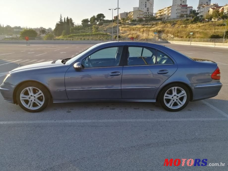 2003' Mercedes-Benz E-Klasa 270 Cdi photo #1