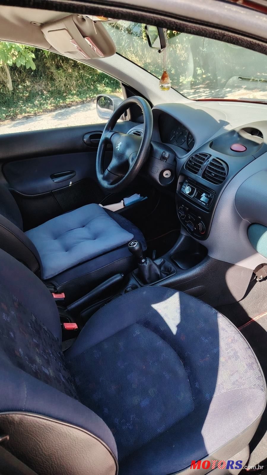 2000' Peugeot 206 206 1,1 photo #3
